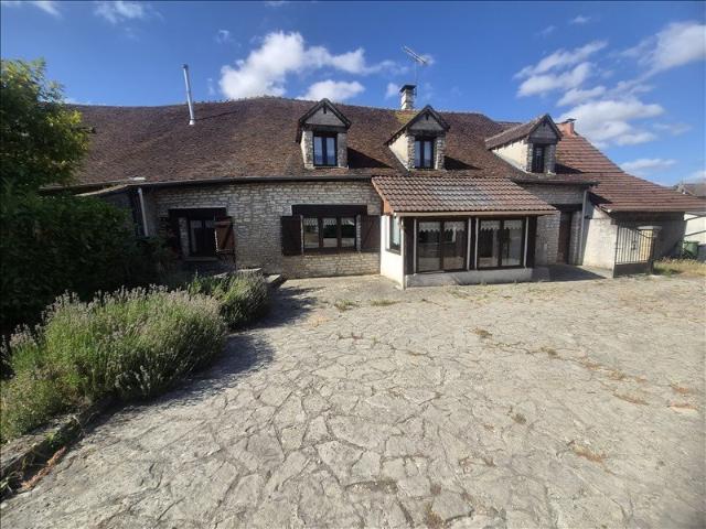 Maison 6 pièces 214 m²