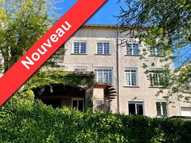 Maison 6 pièces 214 m²