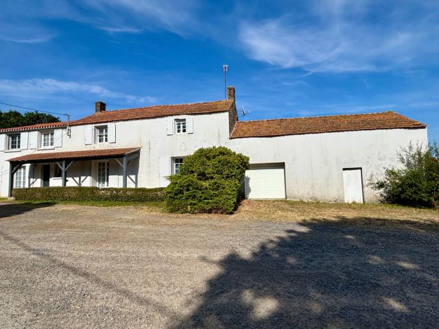 Maison 6 pièces 214 m²