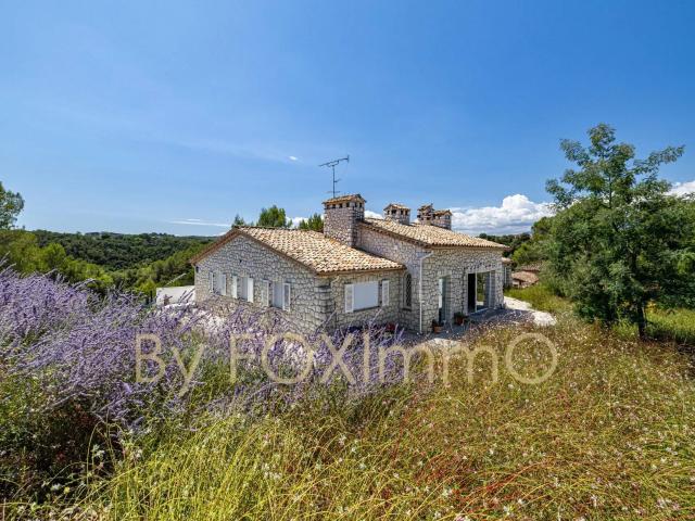 Maison 6 pièces 214 m²