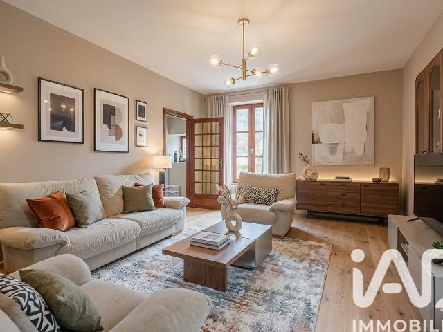 Maison 6 pièces 214 m²