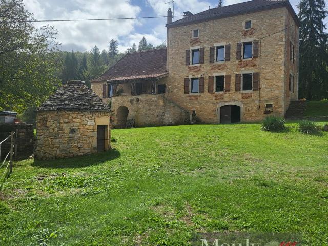 Maison 6 pièces 214 m²