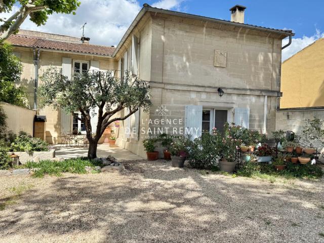 Maison 6 pièces 215 m²