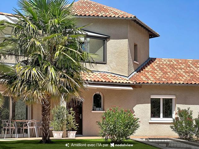 Maison 6 pièces 215 m²