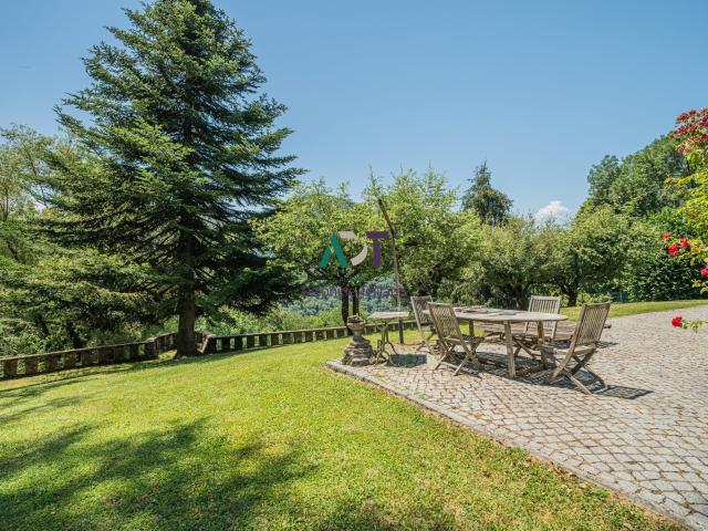 Maison 6 pièces 215 m²