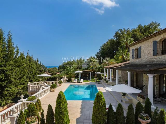 Maison 6 pièces 215 m²