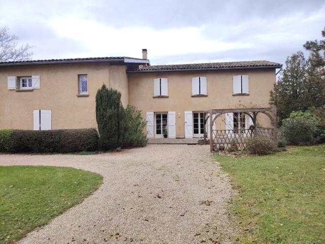 Maison 6 pièces 215 m²