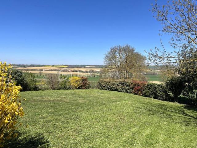 Maison 6 pièces 215m2
