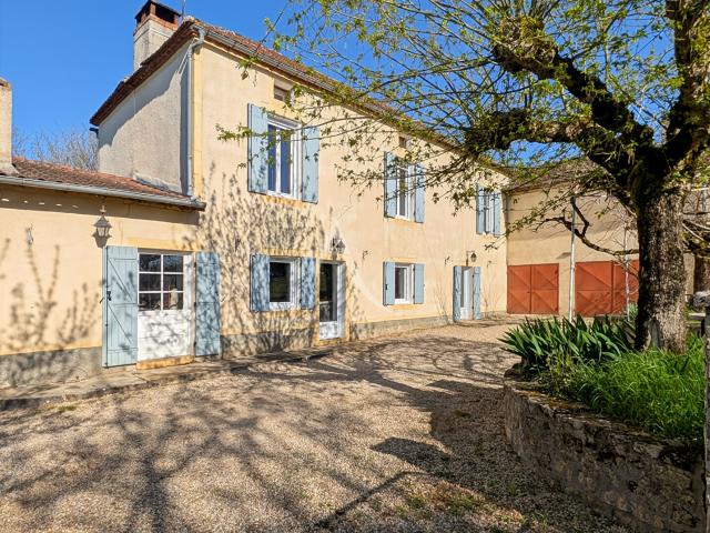 Maison 6 pièces 216 m²