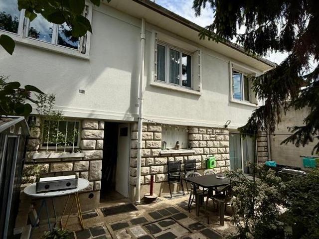 Maison 6 pièces 216 m²