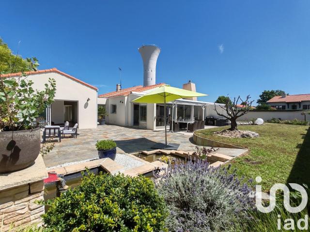 Maison 6 pièces 216 m²