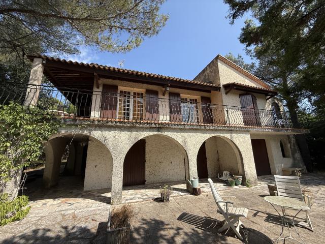 Maison 6 pièces 216 m²