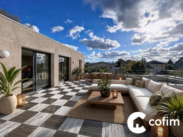 Maison 6 pièces 216 m²