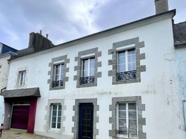 Maison 6 pièces 217 m²