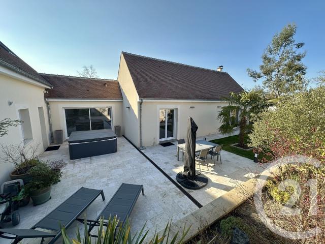 Maison 6 pièces 217 m²