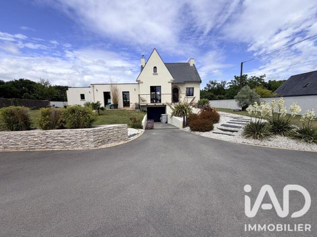 Maison 6 pièces 217 m²