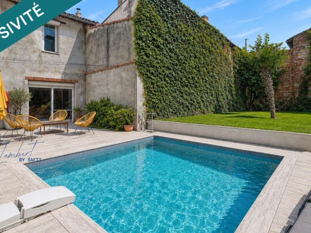 Maison 6 pièces 217 m²