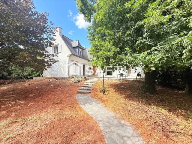 Maison 6 pièces 217 m²