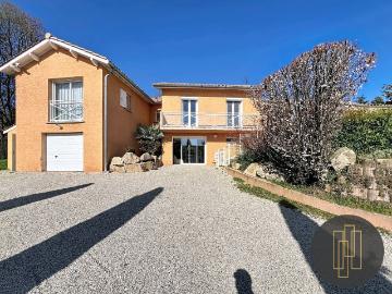 Maison 6 pièces 217 m²