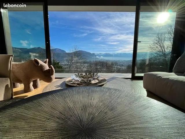 Maison 6 pièces 217 m²
