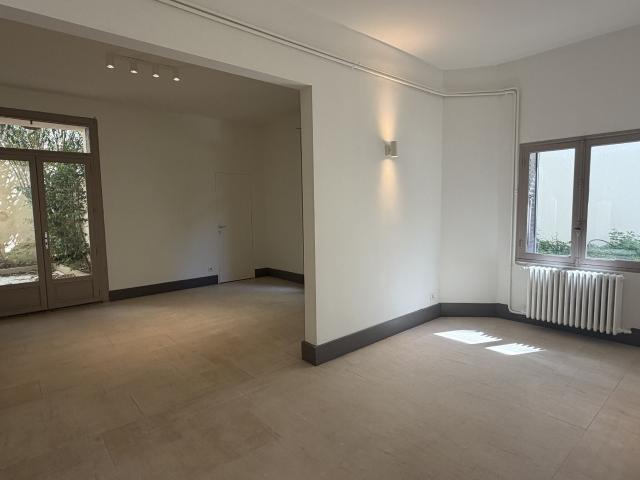 Maison 6 pièces, 217 m² à louer à Montpellier 34000