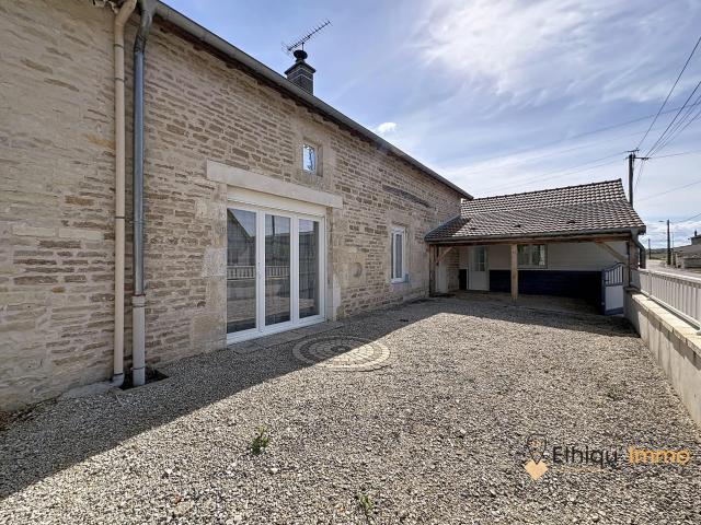 Maison 6 pièces 218 m²