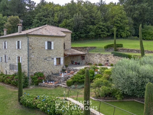 Maison 6 pièces 218 m²