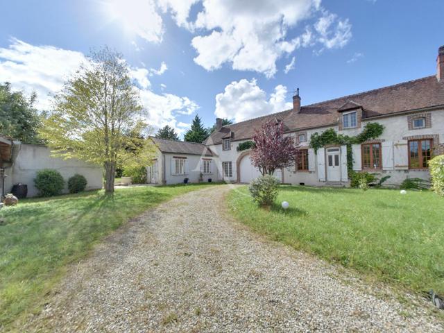 Maison 6 pièces 218 m²