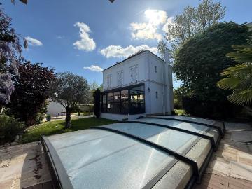Maison 6 pièces 219 m²