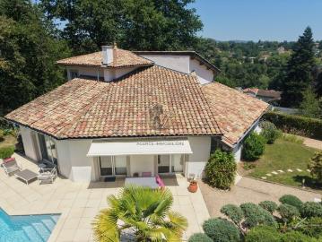 Maison 6 pièces 219 m²