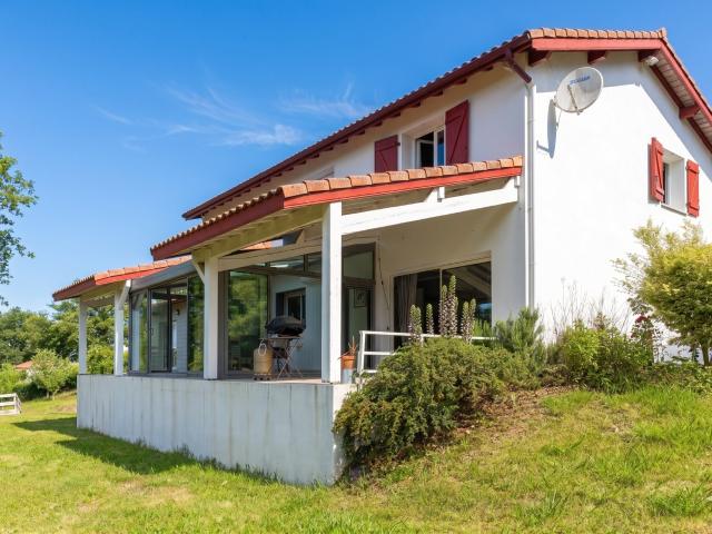 Maison 6 pièces 219 m²