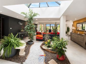 Maison 6 pièces 210 m²