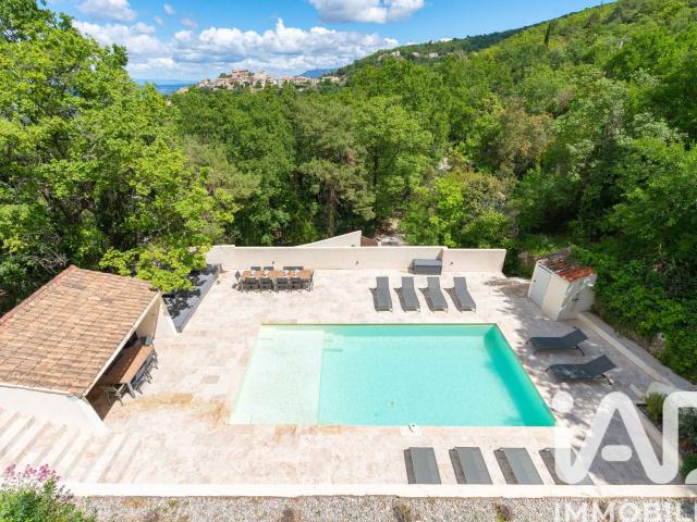 Maison 6 pièces 210 m²
