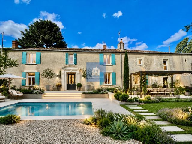 Maison 6 pièces 210 m²