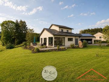 Maison 6 pièces 210 m²