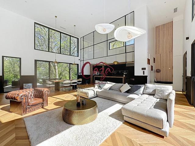 Maison 6 pièces 210 m²
