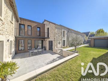 Maison 6 pièces 210 m²