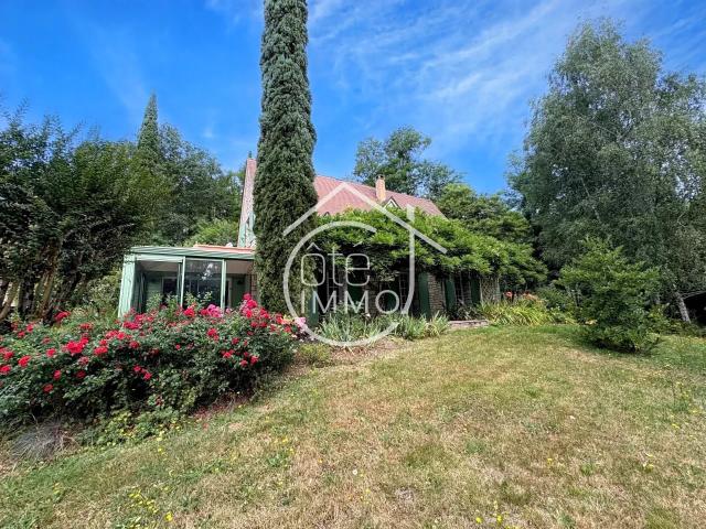 Maison 6 pièces 210 m²