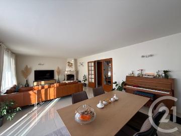 Maison 6 pièces 210 m²