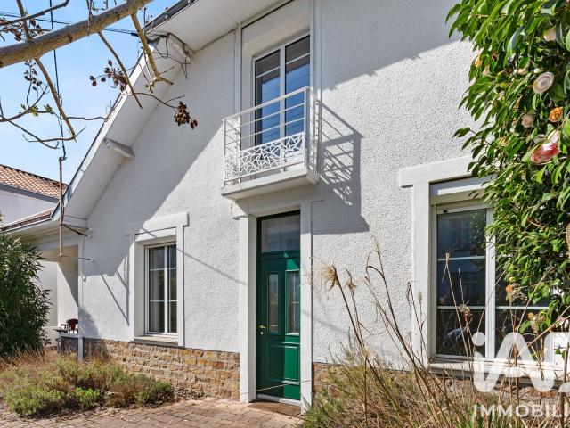 Maison 6 pièces 210 m²