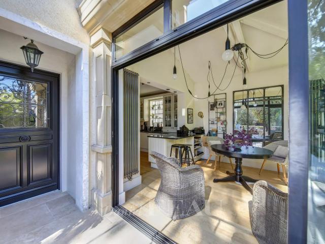 Maison 6 pièces 210 m²