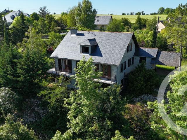 Maison 6 pièces 210 m²