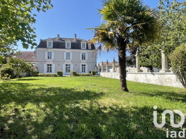 Maison 6 pièces 210 m²