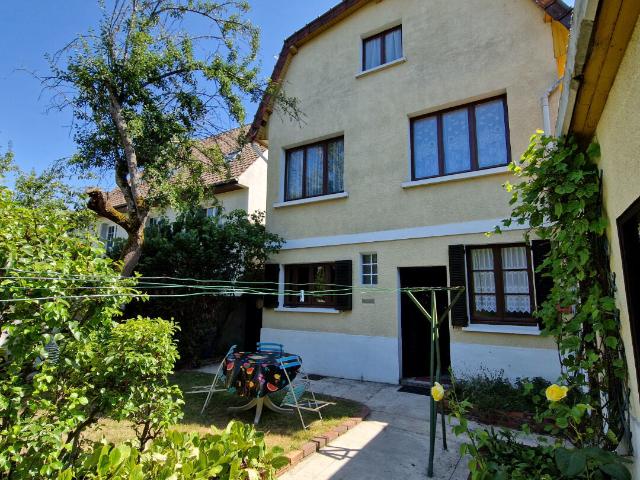 Maison 6 pièces 210 m²
