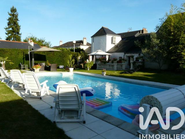 Maison 6 pièces 210 m²