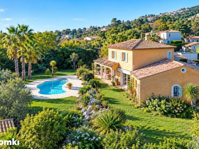 Maison 6 pièces 210 m²