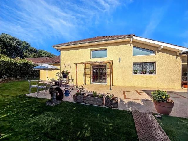 Maison 6 pièces 210 m²