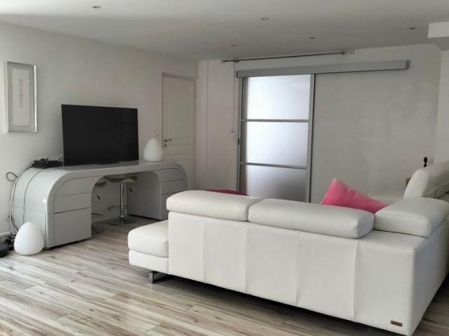 Maison 6 pièces, 210 m² à louer à Saint Genis Laval 69230