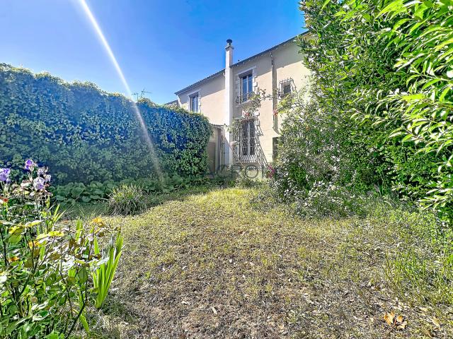 Maison 6 pièces 211 m²