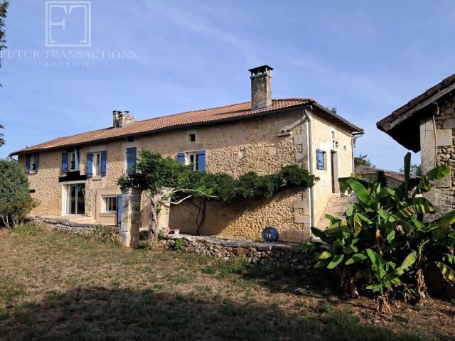 Maison 6 pièces 211 m²
